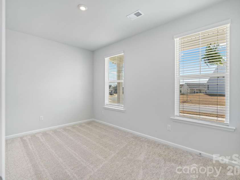 948 Exeter Drive, Sherrills Ford, NC 28673.  MLS# CAR4359195, YatesRealty ID 17235. 