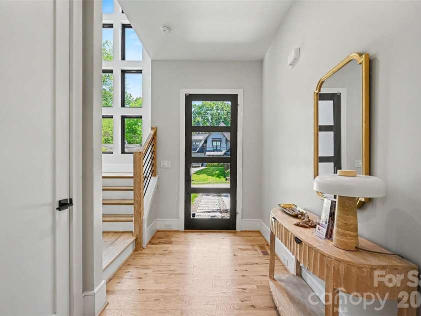 2333 Pinckney Avenue, Charlotte, NC 28205.  MLS# CAR4371235, YatesRealty ID 17237. 