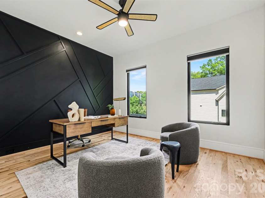 2333 Pinckney Avenue, Charlotte, NC 28205.  MLS# CAR4371235, YatesRealty ID 17237. 