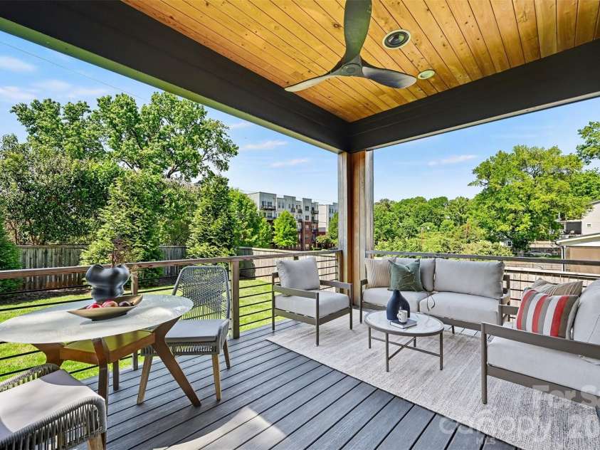 2333 Pinckney Avenue, Charlotte, NC 28205.  MLS# CAR4371235, YatesRealty ID 17237. 