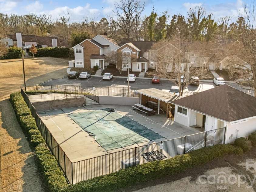 7801 Davinci Lane, Charlotte, NC 28226.  MLS# CAR4342654, YatesRealty ID 17238. Community Pool
