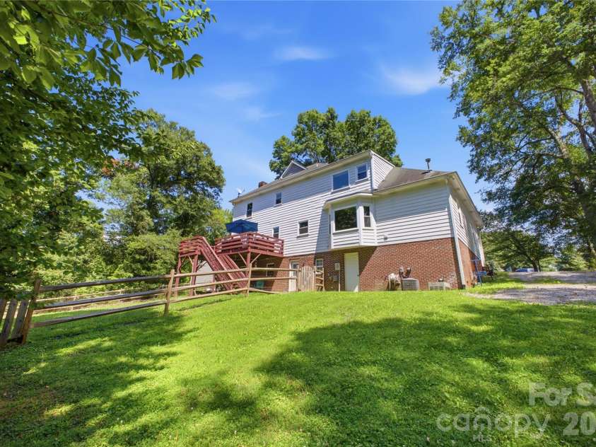 109 Elk Court, Mount Holly, NC 28120.  MLS# CAR4344317, YatesRealty ID 1724. 