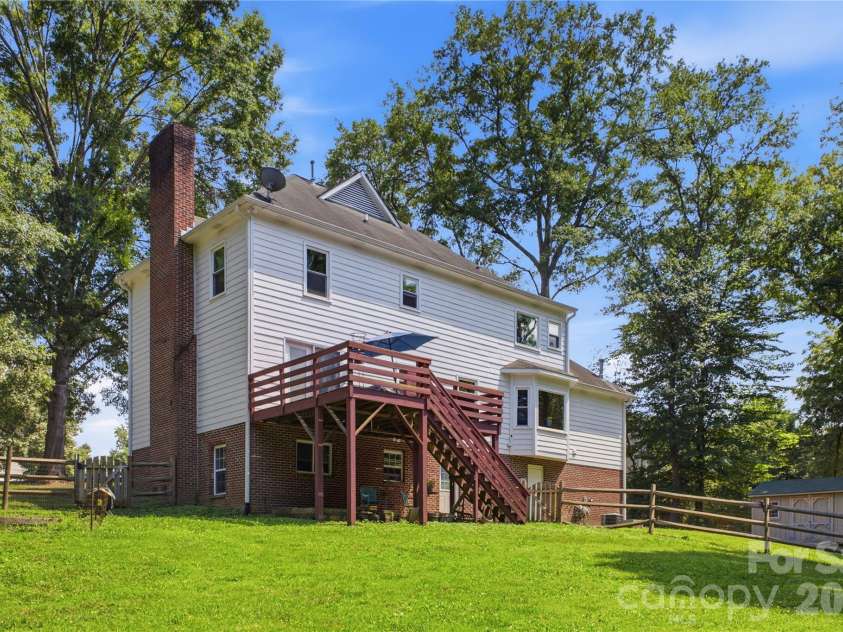109 Elk Court, Mount Holly, NC 28120.  MLS# CAR4344317, YatesRealty ID 1724. 