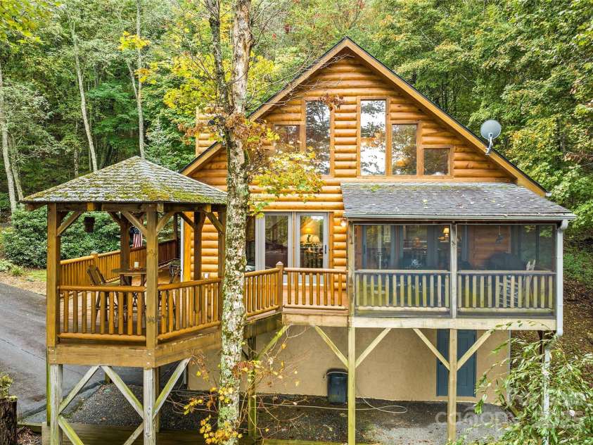 1664 Tawodi Trail, Maggie Valley, NC 28751.  MLS# CAR4308609, YatesRealty ID 1724. 