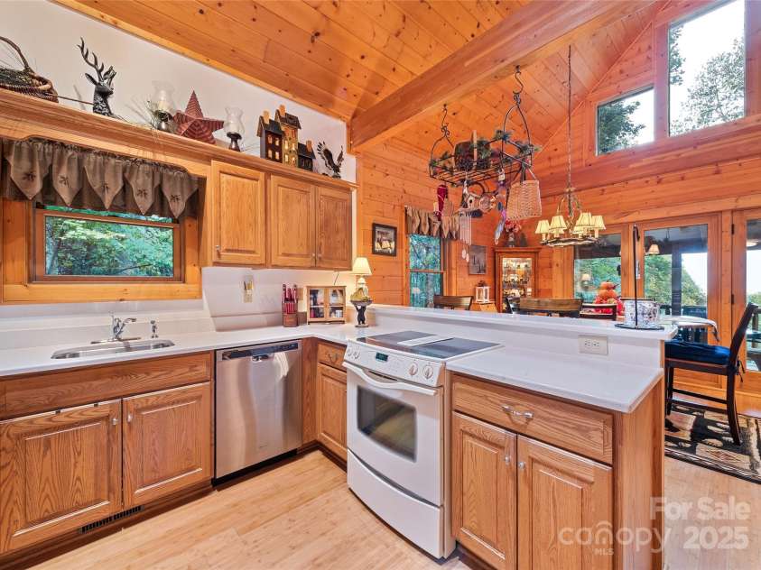 1664 Tawodi Trail, Maggie Valley, NC 28751.  MLS# CAR4308609, YatesRealty ID 1724. 