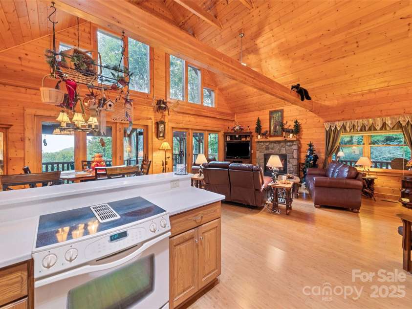 1664 Tawodi Trail, Maggie Valley, NC 28751.  MLS# CAR4308609, YatesRealty ID 1724. 