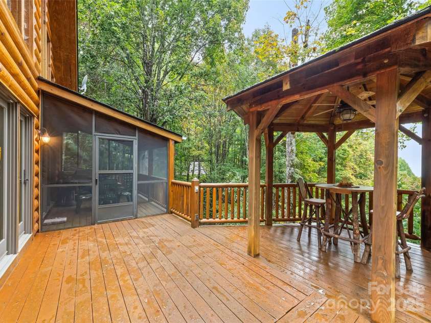 1664 Tawodi Trail, Maggie Valley, NC 28751.  MLS# CAR4308609, YatesRealty ID 1724. 