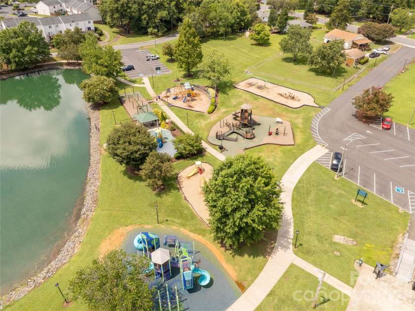 1405 Lakeview Drive, Pineville, NC 28134.  MLS# CAR4410731, YatesRealty ID 17241. 