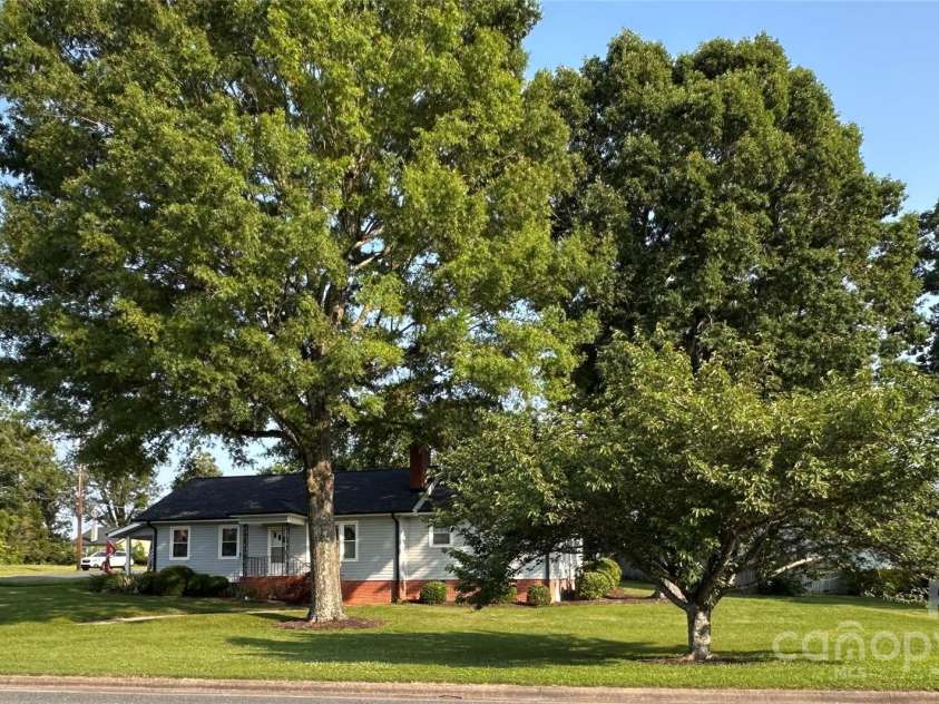 100 Rudisill Avenue, Cherryville, NC 28021.  MLS# CAR4266648, YatesRealty ID 17242. 
