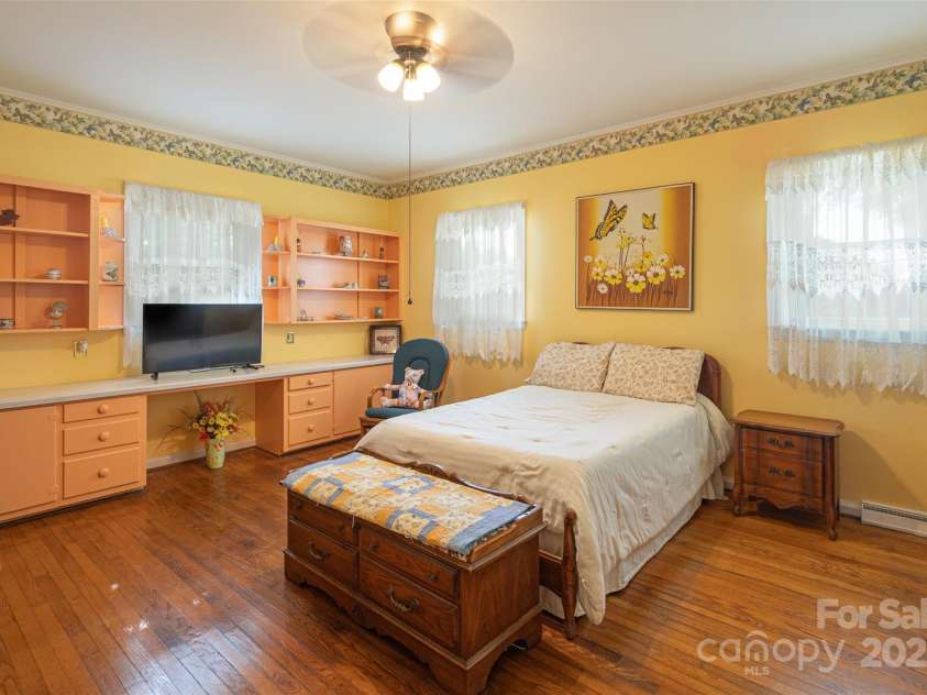 100 Rudisill Avenue, Cherryville, NC 28021.  MLS# CAR4266648, YatesRealty ID 17242. 