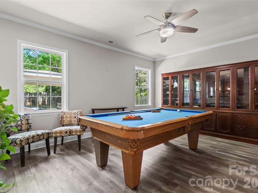 5602 Falkland Drive, Matthews, NC 28104.  MLS# CAR4371523, YatesRealty ID 17242. 