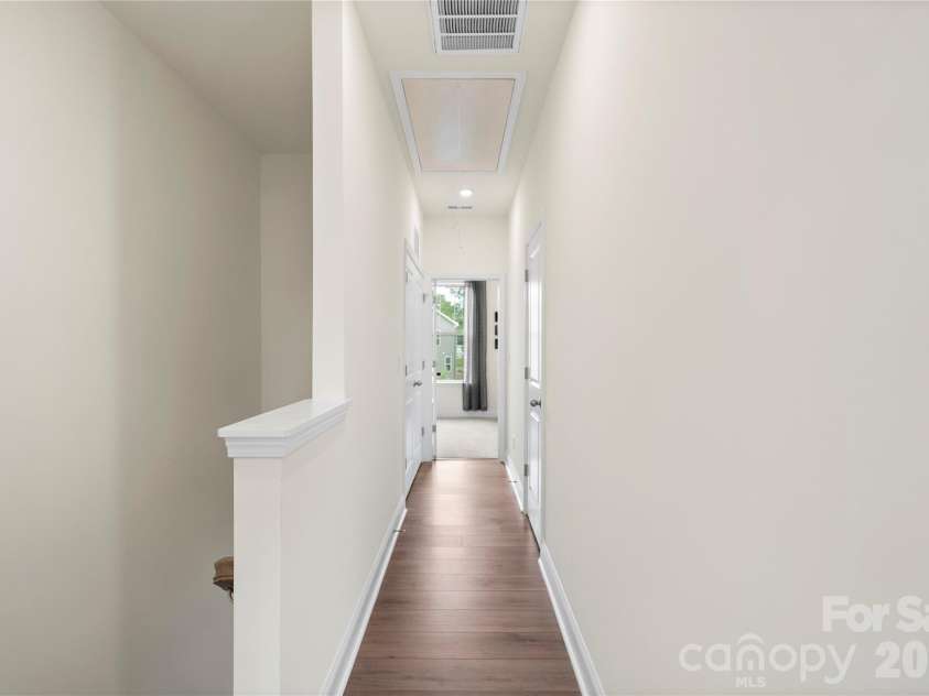 318 Simeon Drive, Charlotte, NC 28208.  MLS# CAR4346950, YatesRealty ID 17243. 