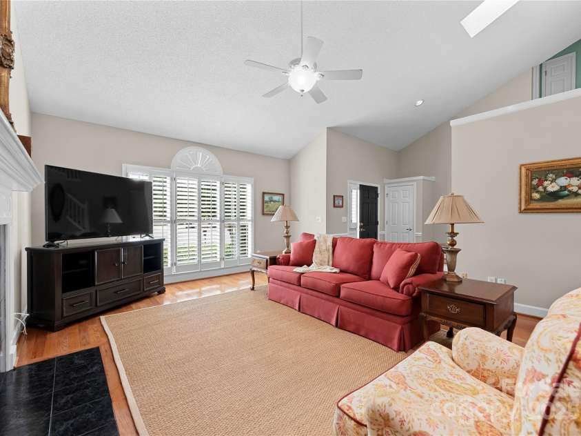 4101 Fairway Downs Court, Charlotte, NC 28277.  MLS# CAR4260359, YatesRealty ID 17243. 