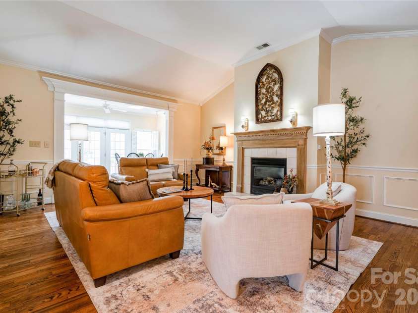 110 Columns Circle, Shelby, NC 28150.  MLS# CAR4367994, YatesRealty ID 17246. 