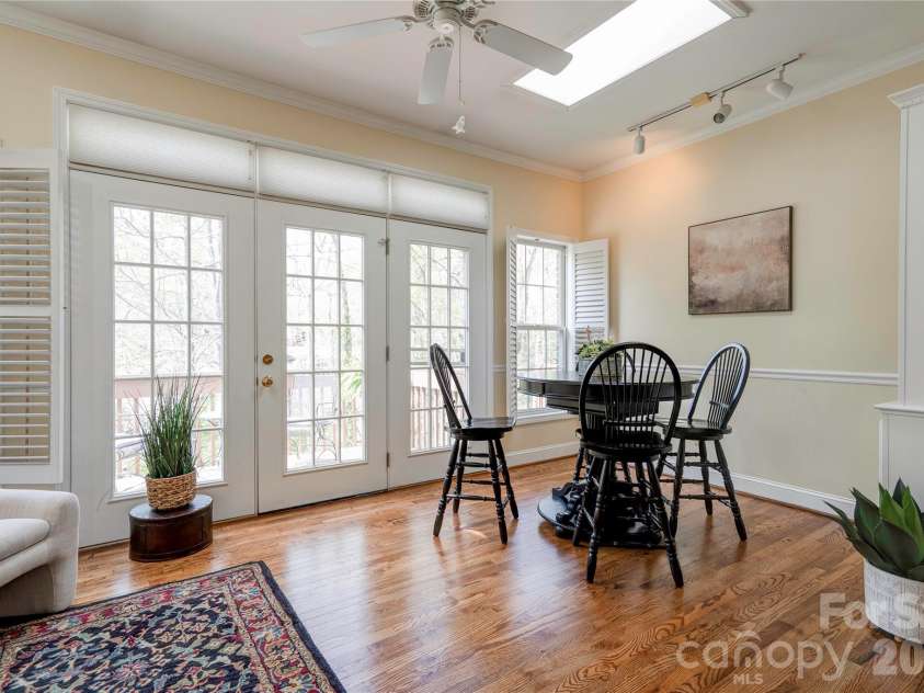 110 Columns Circle, Shelby, NC 28150.  MLS# CAR4367994, YatesRealty ID 17246. 