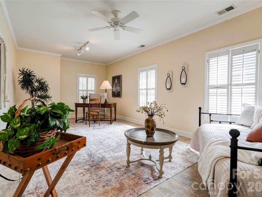 110 Columns Circle, Shelby, NC 28150.  MLS# CAR4367994, YatesRealty ID 17246. 