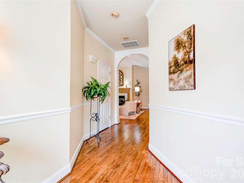 110 Columns Circle, Shelby, NC 28150.  MLS# CAR4367994, YatesRealty ID 17246. 