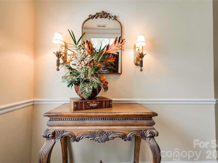 110 Columns Circle, Shelby, NC 28150.  MLS# CAR4367994, YatesRealty ID 17246. 