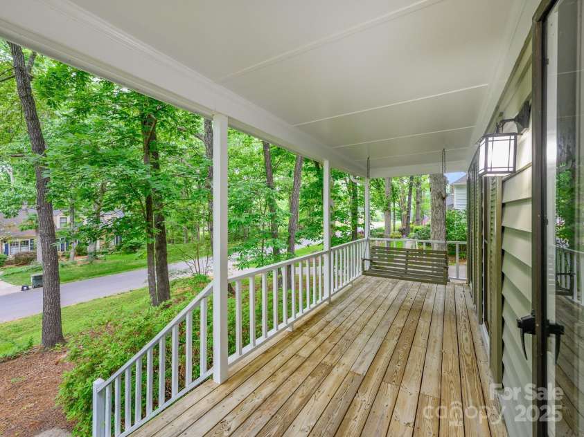 3017 Butter Churn Lane, Matthews, NC 28105.  MLS# CAR4251360, YatesRealty ID 17246. Front Porch