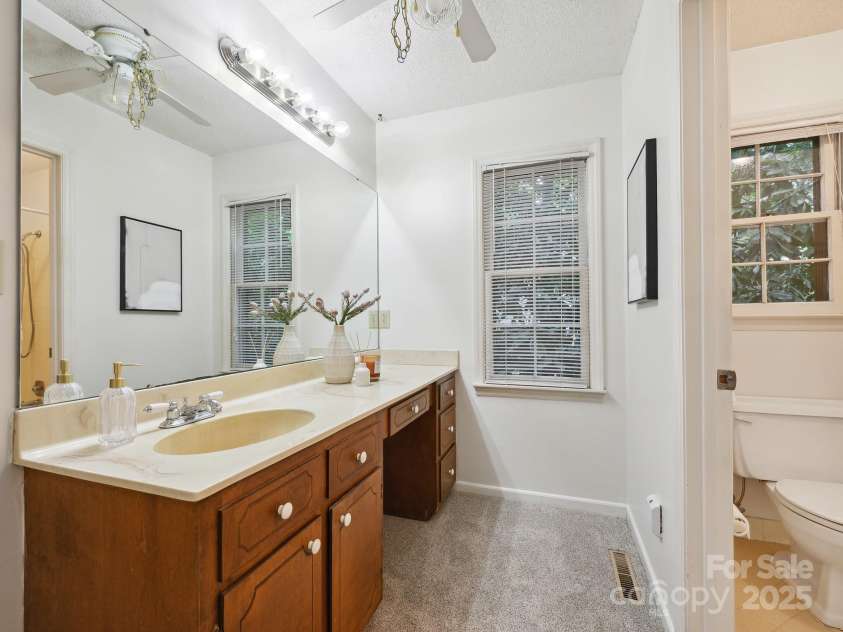 3017 Butter Churn Lane, Matthews, NC 28105.  MLS# CAR4251360, YatesRealty ID 17246. Primary Bathroom