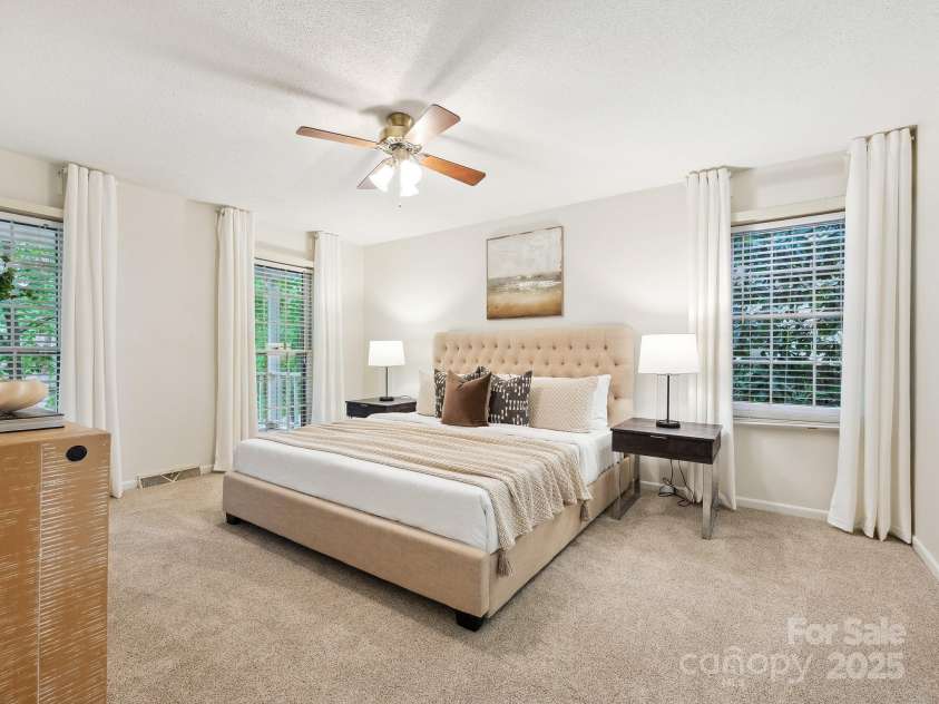 3017 Butter Churn Lane, Matthews, NC 28105.  MLS# CAR4251360, YatesRealty ID 17246. Primary Bedroom