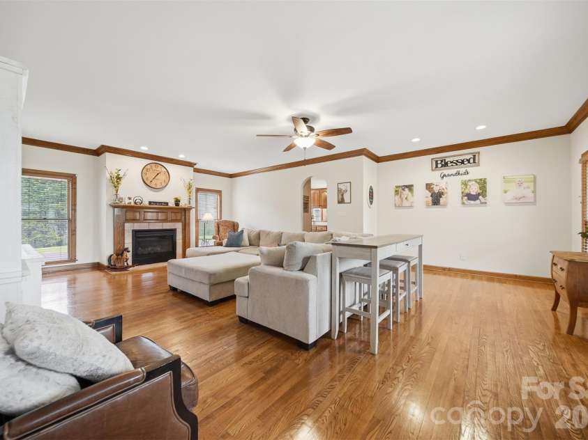 3330 Shamrock Heights, Hudson, NC 28638.  MLS# CAR4362059, YatesRealty ID 17247. 