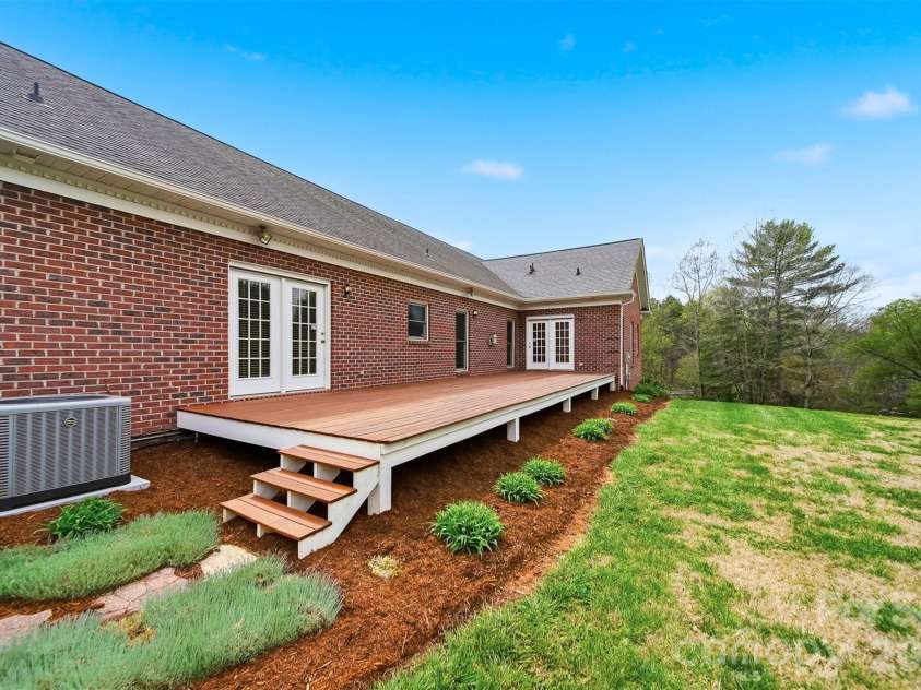 3330 Shamrock Heights, Hudson, NC 28638.  MLS# CAR4362059, YatesRealty ID 17247. 
