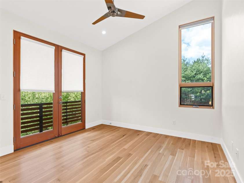 51 Shelburne Woods Drive, Asheville, NC 28806.  MLS# CAR4247776, YatesRealty ID 17248. 