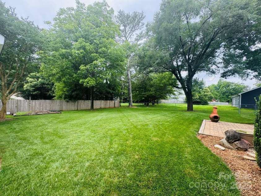 2357 28th Street, Hickory, NC 28601.  MLS# CAR4260047, YatesRealty ID 17249. 