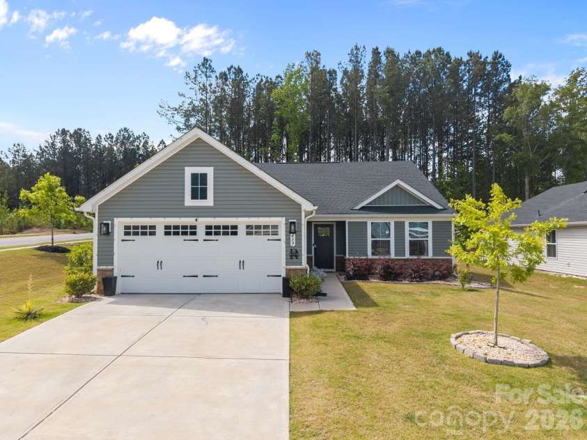 439 Grandiflora Avenue, Lancaster, SC 29720.  MLS# CAR4373456, YatesRealty ID 17249. Front