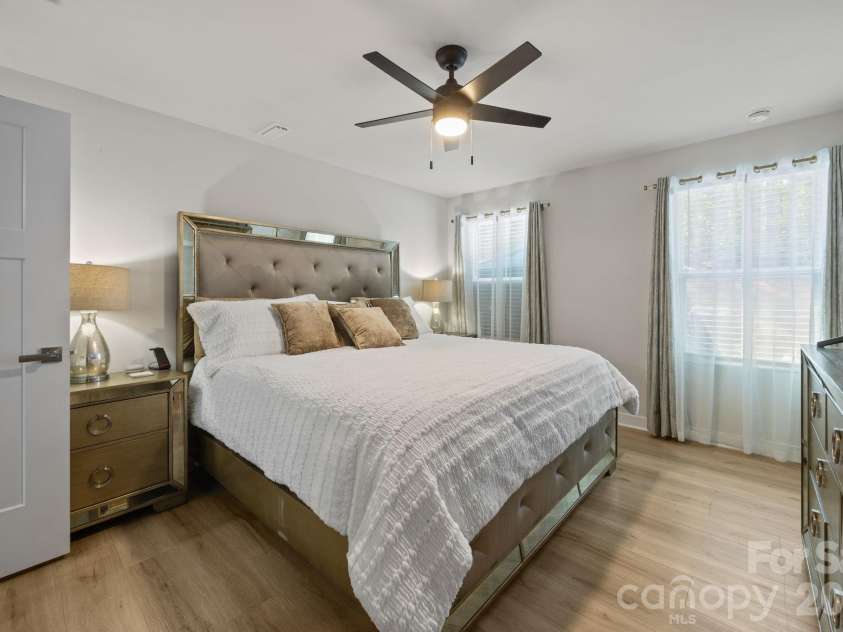 439 Grandiflora Avenue, Lancaster, SC 29720.  MLS# CAR4373456, YatesRealty ID 17249. Primary Bedroom