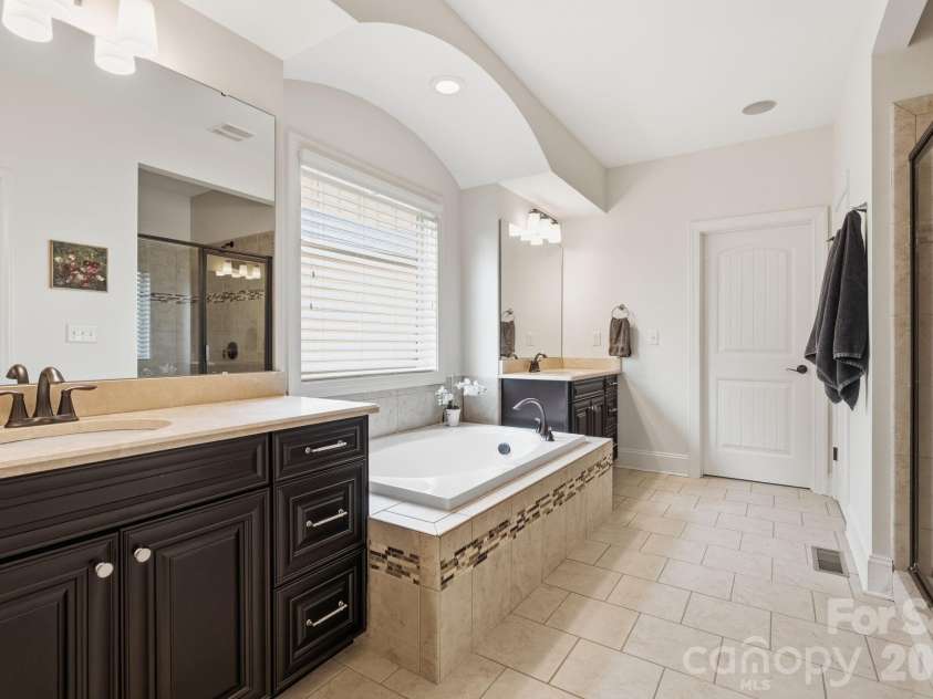 770 Franklin Tree Drive, Concord, NC 28027.  MLS# CAR4345499, YatesRealty ID 1725. 