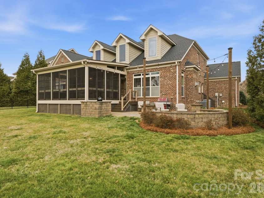 770 Franklin Tree Drive, Concord, NC 28027.  MLS# CAR4345499, YatesRealty ID 1725. 