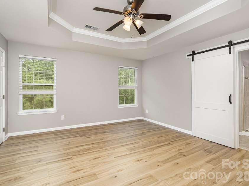 121 Inlet Point Drive, Tega Cay, SC 29708.  MLS# CAR4357660, YatesRealty ID 17251. 