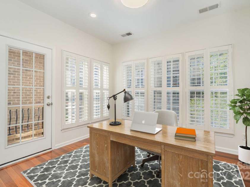 243 Lincoln Street, Charlotte, NC 28203.  MLS# CAR4259345, YatesRealty ID 17251. 2nd Floor Dining Room /Bonus Room/Office 11'7