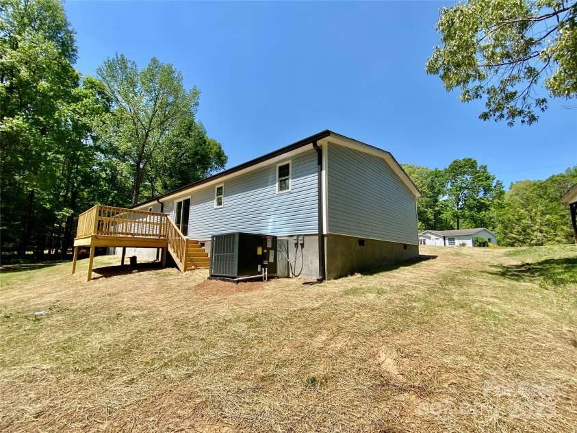 109 Bee Tree Lane, Salisbury, NC 28144.  MLS# CAR4248871, YatesRealty ID 17252. 