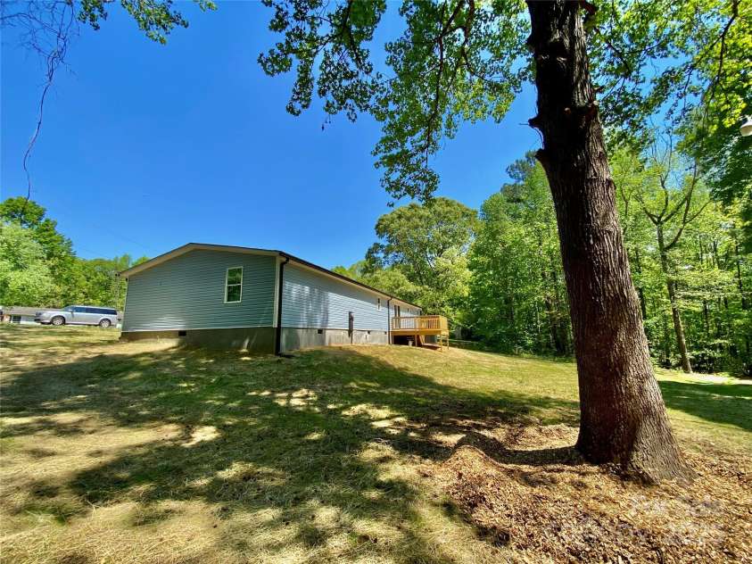 109 Bee Tree Lane, Salisbury, NC 28144.  MLS# CAR4248871, YatesRealty ID 17252. 