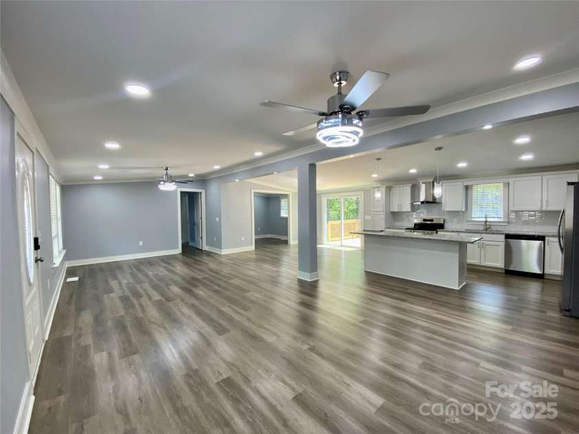 109 Bee Tree Lane, Salisbury, NC 28144.  MLS# CAR4248871, YatesRealty ID 17252. 