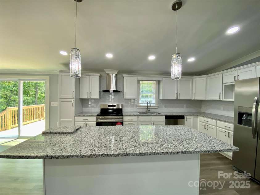 109 Bee Tree Lane, Salisbury, NC 28144.  MLS# CAR4248871, YatesRealty ID 17252. 