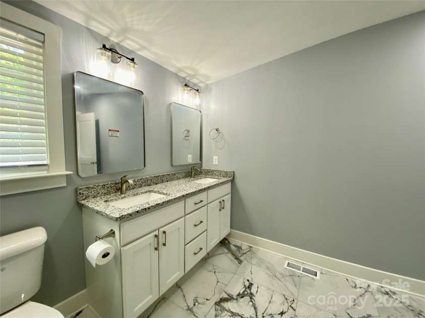 109 Bee Tree Lane, Salisbury, NC 28144.  MLS# CAR4248871, YatesRealty ID 17252. 
