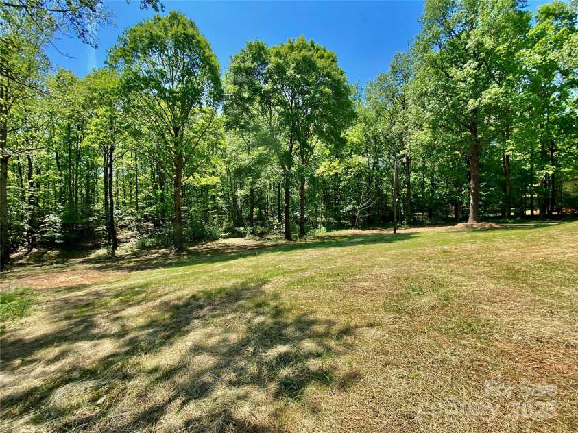 109 Bee Tree Lane, Salisbury, NC 28144.  MLS# CAR4248871, YatesRealty ID 17252. 