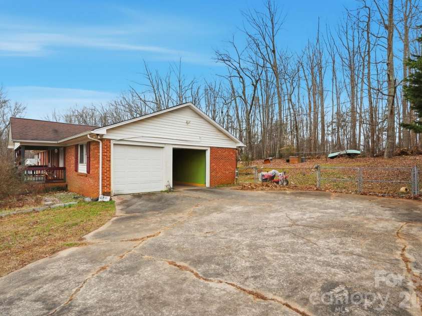 488 Miners Road, Lincolnton, NC 28092.  MLS# CAR4340518, YatesRealty ID 17253. 