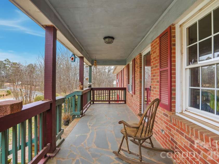488 Miners Road, Lincolnton, NC 28092.  MLS# CAR4340518, YatesRealty ID 17253. 