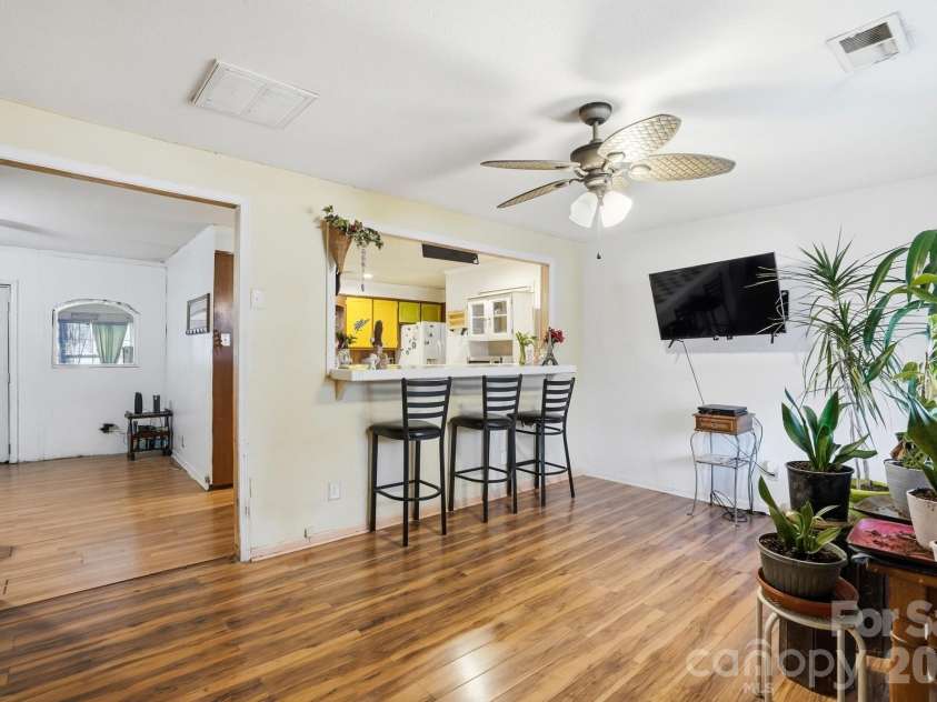 488 Miners Road, Lincolnton, NC 28092.  MLS# CAR4340518, YatesRealty ID 17253. 