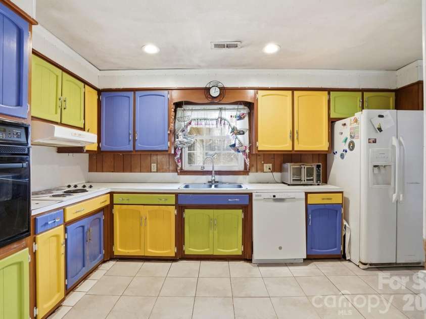 488 Miners Road, Lincolnton, NC 28092.  MLS# CAR4340518, YatesRealty ID 17253. 