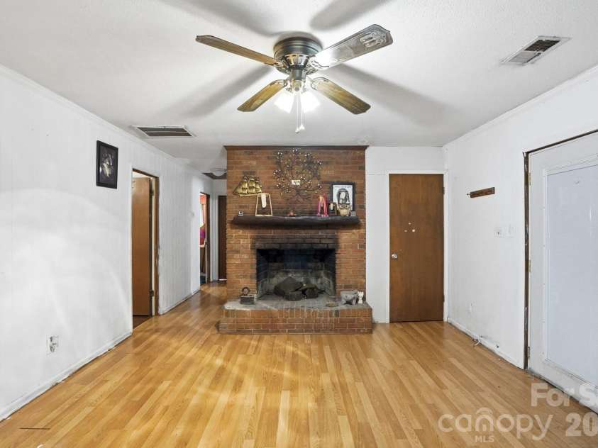 488 Miners Road, Lincolnton, NC 28092.  MLS# CAR4340518, YatesRealty ID 17253. 
