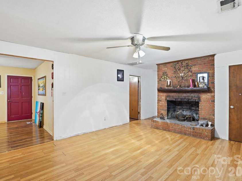 488 Miners Road, Lincolnton, NC 28092.  MLS# CAR4340518, YatesRealty ID 17253. 