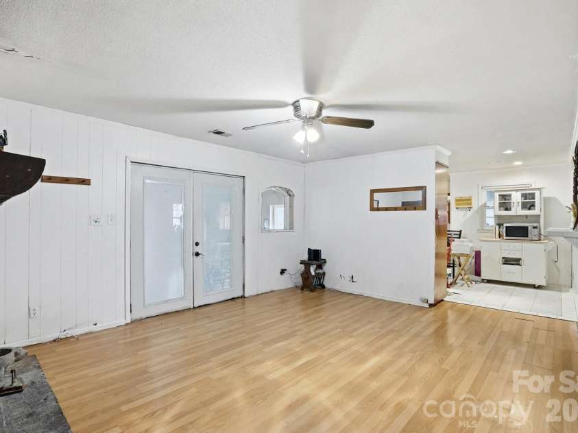 488 Miners Road, Lincolnton, NC 28092.  MLS# CAR4340518, YatesRealty ID 17253. 