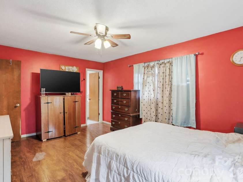 488 Miners Road, Lincolnton, NC 28092.  MLS# CAR4340518, YatesRealty ID 17253. 