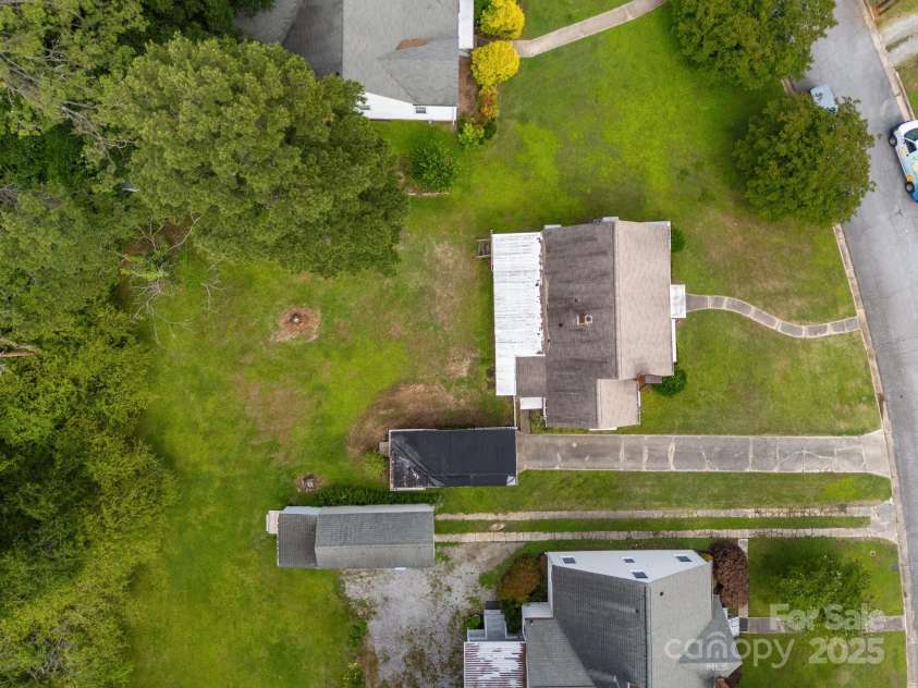 216 Hillcrest Place, Salisbury, NC 28144.  MLS# CAR4266277, YatesRealty ID 17254. 